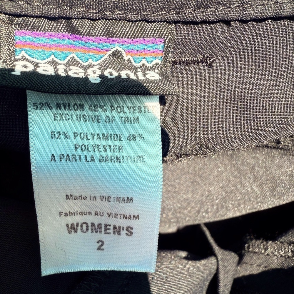 PATAGONIA Ladies Black Bermuda Shorts Size 2 - Picture 2 of 8